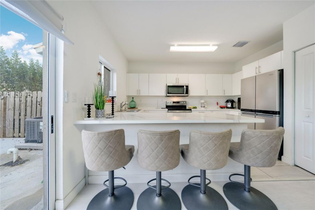 1214 NW 4th Lane, Unit 1214, Homestead, FL 33034 Photo