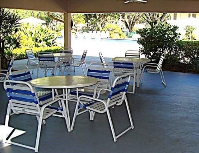 3800 Oaks Clubhouse Drive, Unit 201, Pompano Beach, FL 33069 Photo