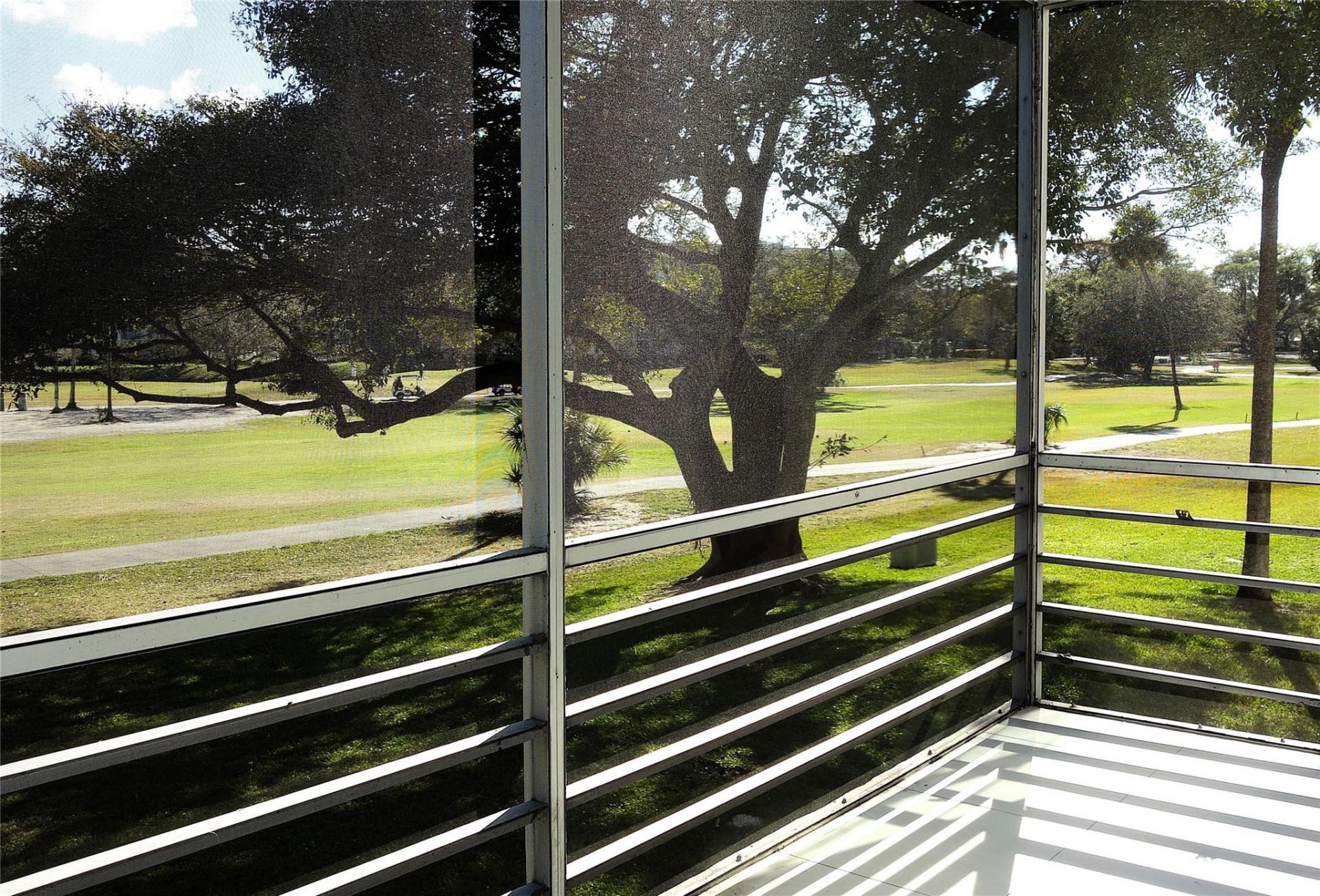 3800 Oaks Clubhouse Drive, Unit 201, Pompano Beach, FL 33069 Photo