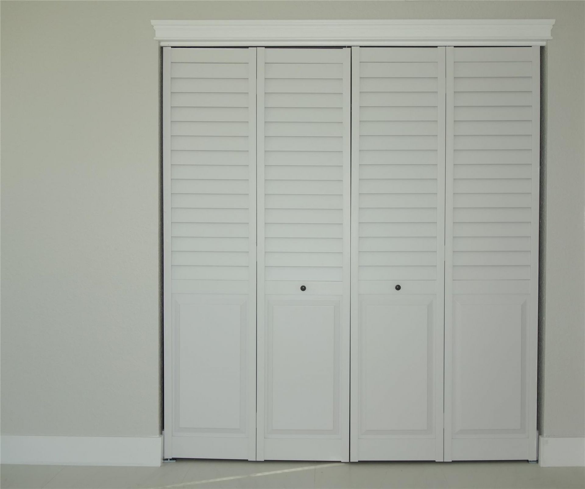 3800 Oaks Clubhouse Drive, Unit 201, Pompano Beach, FL 33069 Photo