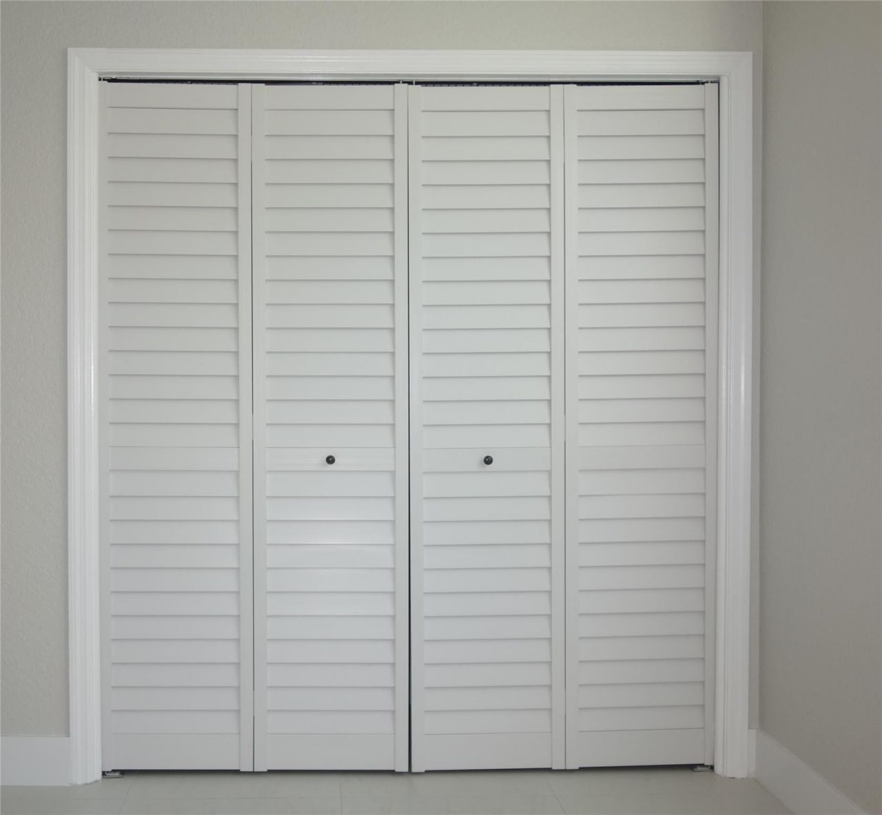 3800 Oaks Clubhouse Drive, Unit 201, Pompano Beach, FL 33069 Photo