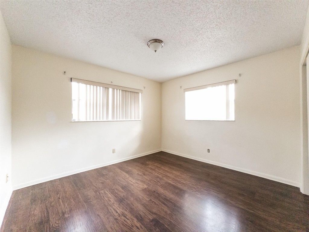 5870 NW 16th Place, Sunrise, FL 33313 Photo