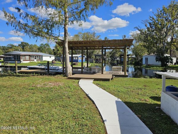 166 WATERWAY Avenue, Satsuma, FL 32189