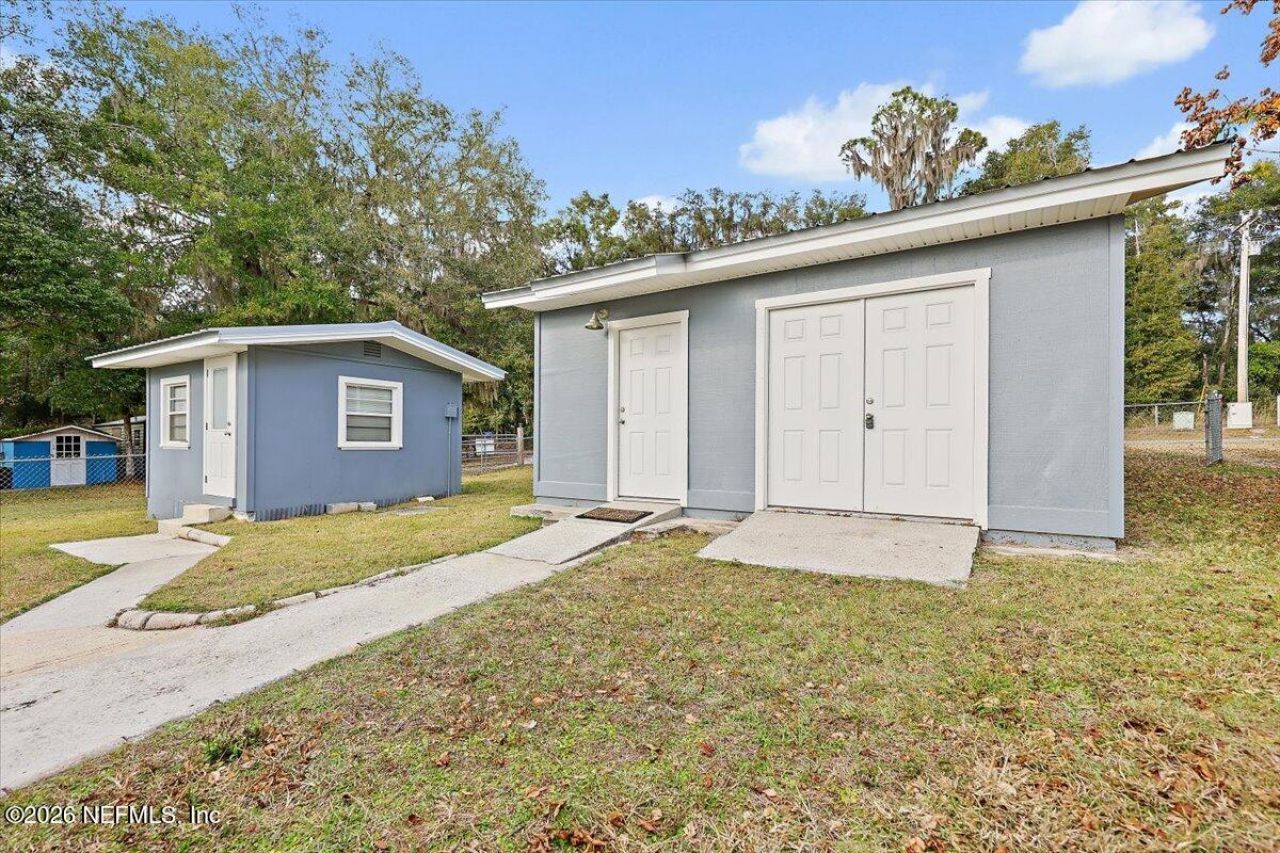 567 W Hillsborough Avenue, Florahome, FL 32140 Photo