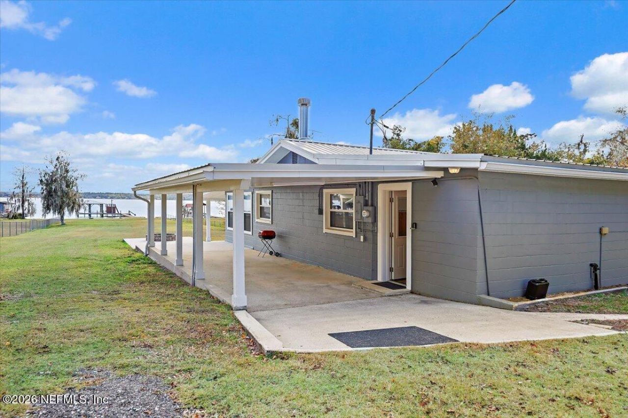 567 W Hillsborough Avenue, Florahome, FL 32140 Photo