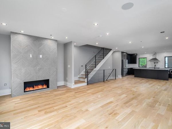 909 EMILY STREET, PHILADELPHIA, PA 19148