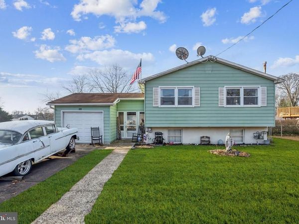 100 GARDEN AVENUE, BLACKWOOD, NJ 08012