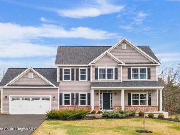 22 Edinburgh Court, New Scotland, NY 12159