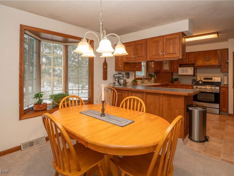 7463 Bentler Avenue NE, Canton, OH 44721 Photo 12