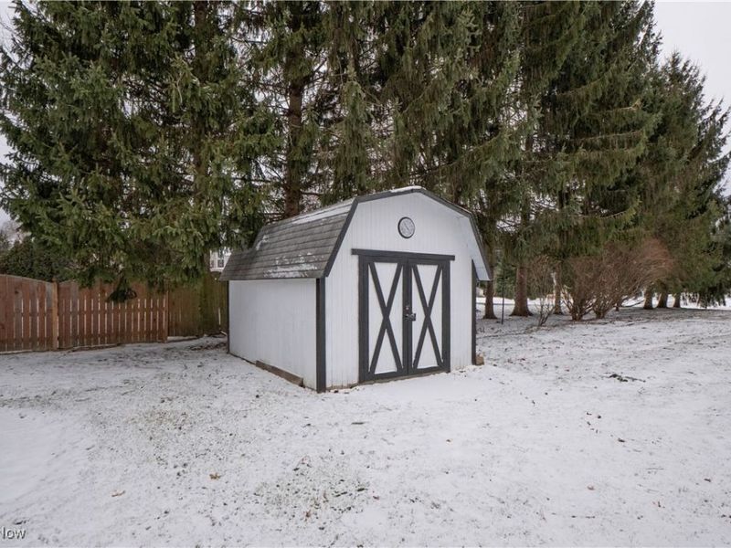 7463 Bentler Avenue NE, Canton, OH 44721 Photo 36