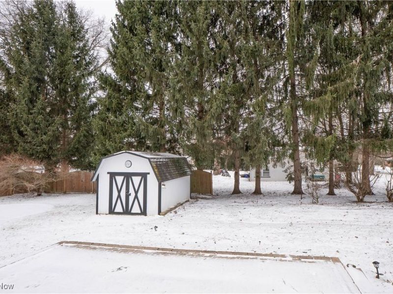 7463 Bentler Avenue NE, Canton, OH 44721 Photo 37