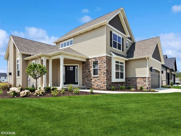 801 Idlewild Lane, Chesterton, IN 46304