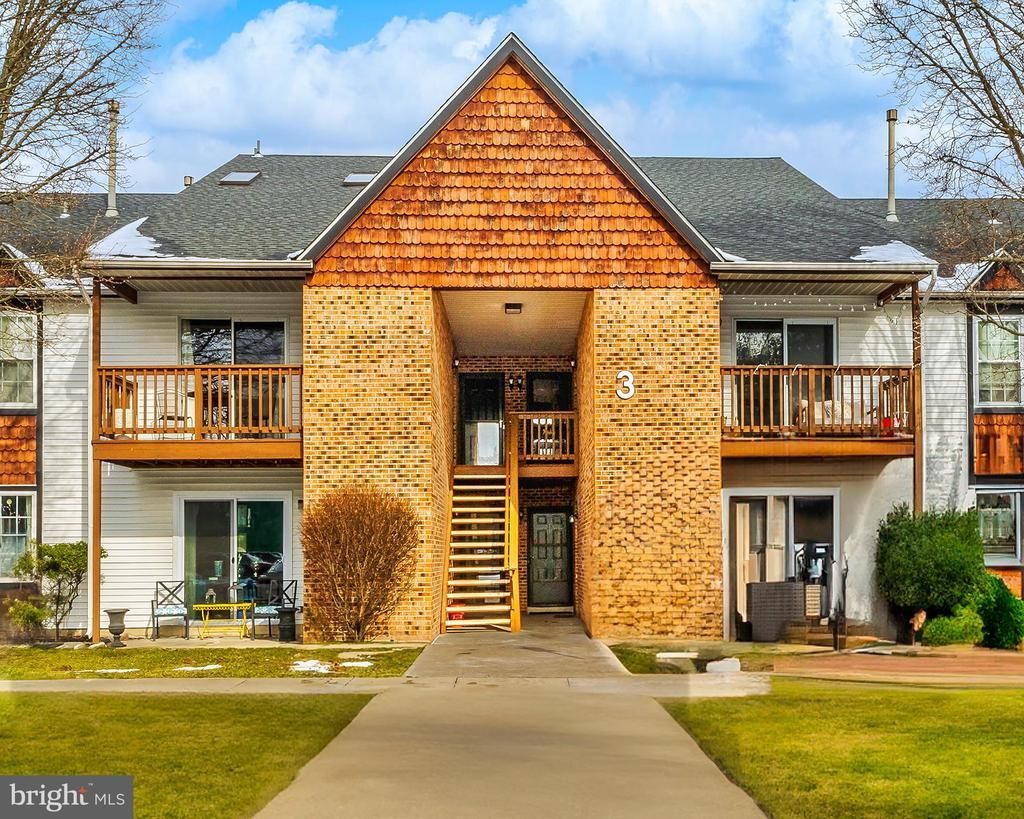 32 Buena, Turnersville, NJ 08012 Main Photo