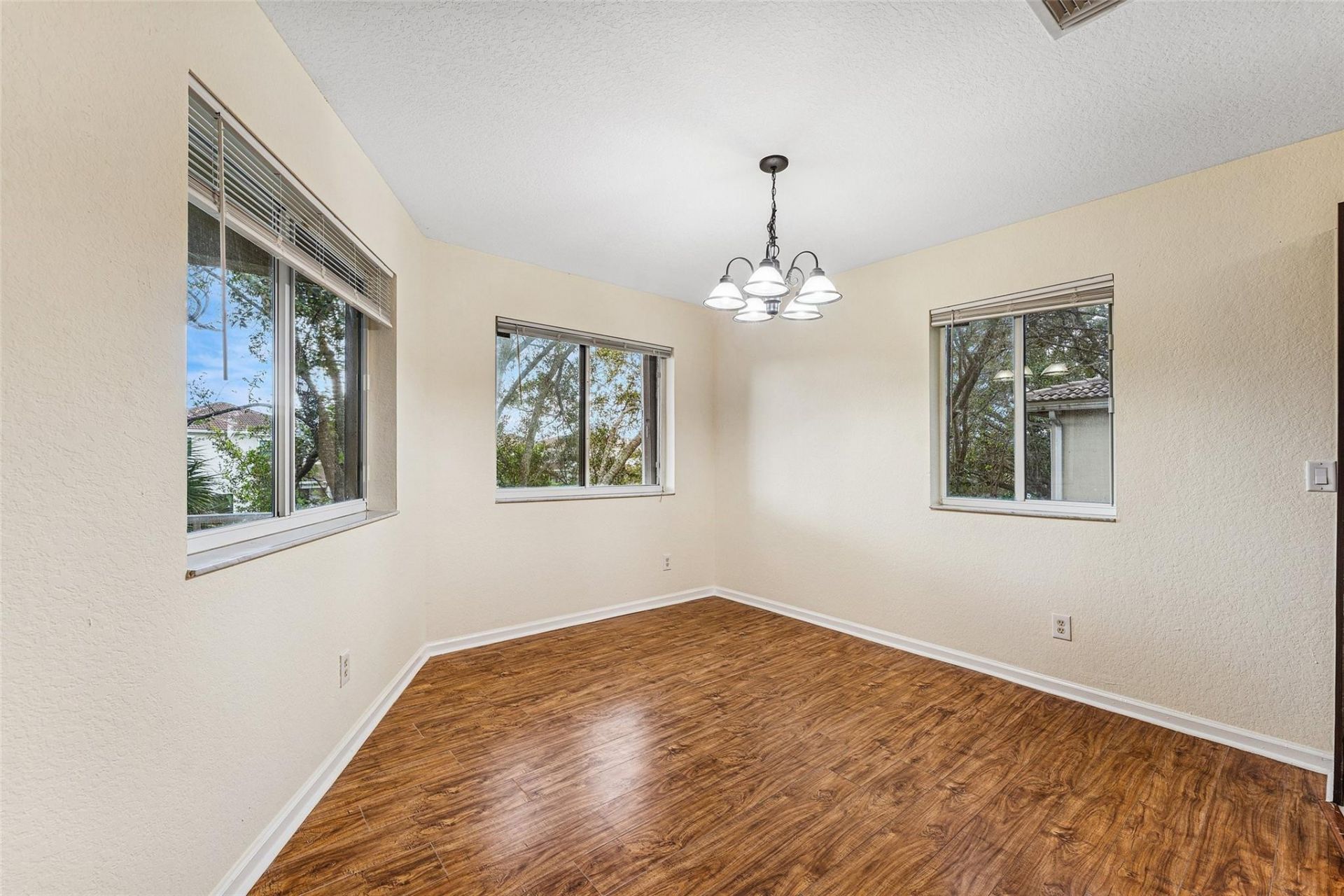 8466 NW 40th Street, Coral Springs, FL 33065 Photo