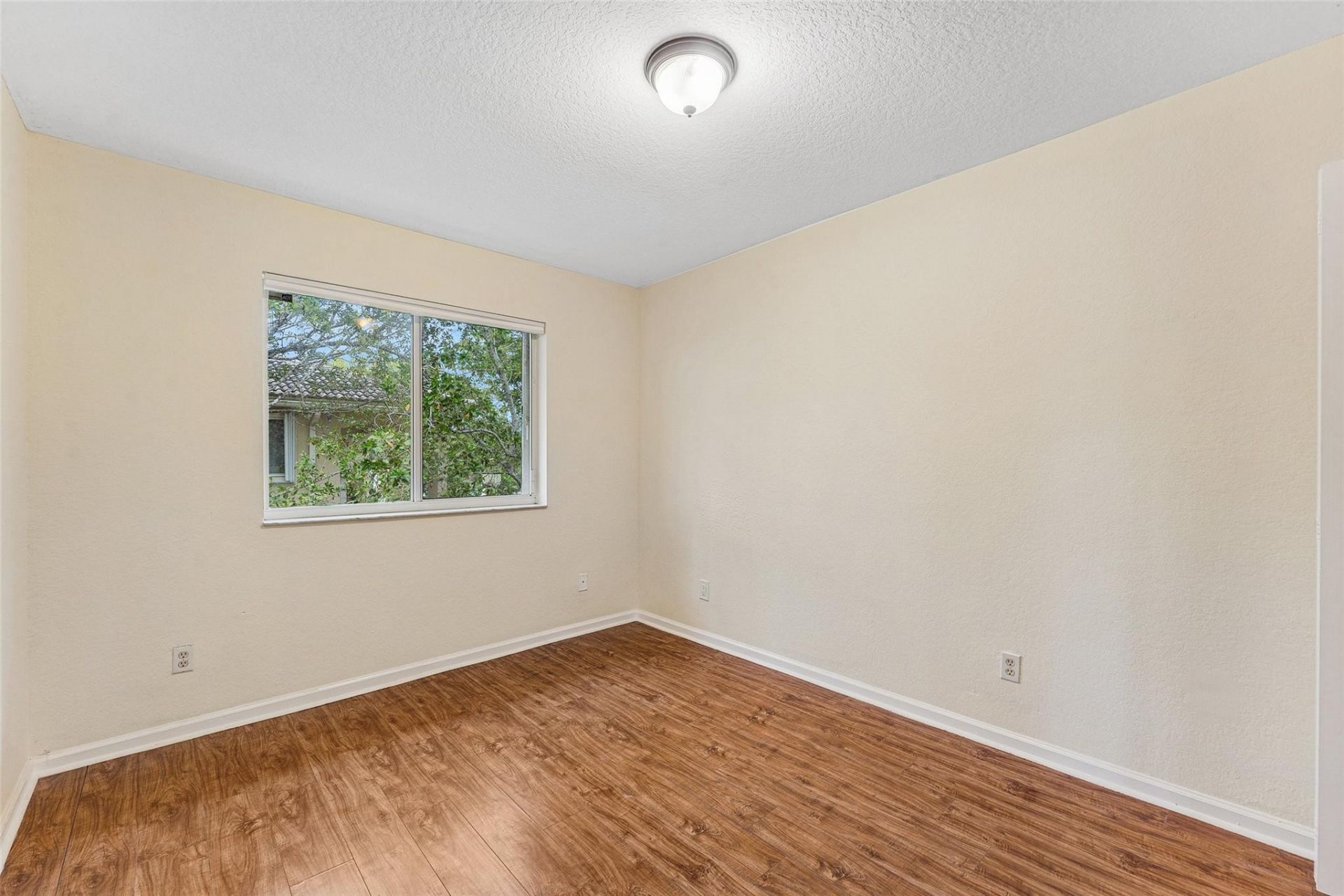 8466 NW 40th Street, Coral Springs, FL 33065 Photo