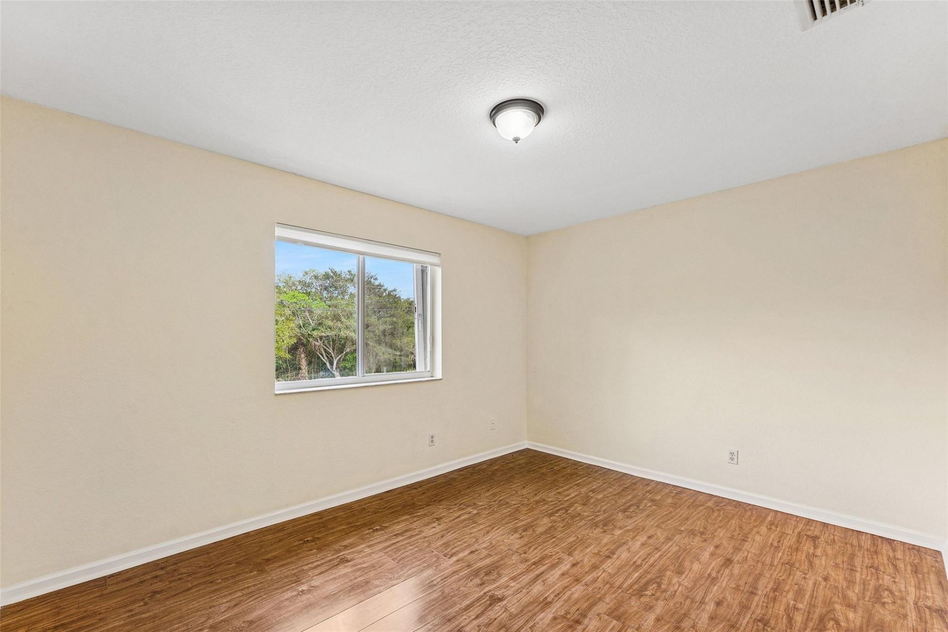 8466 NW 40th Street, Coral Springs, FL 33065 Photo