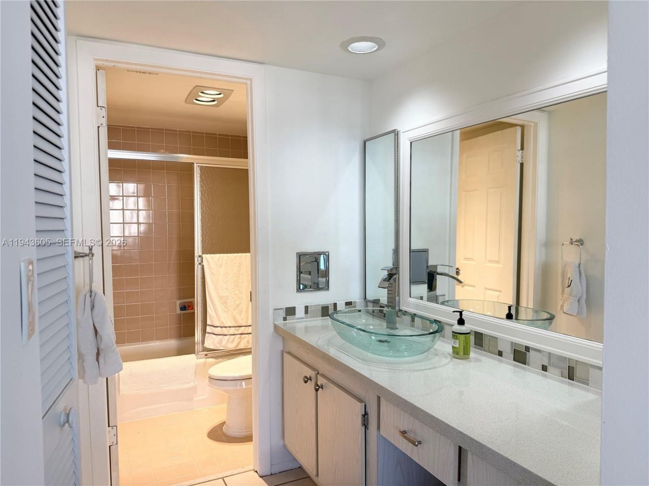 1925 Brickell Ave, Unit 1403, Miami, FL 33129 Photo