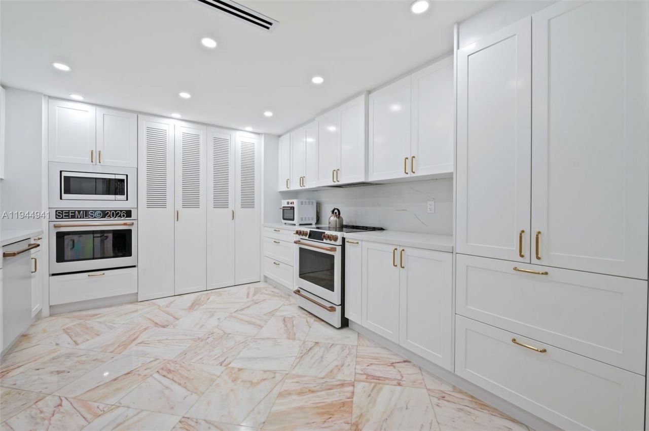 10155 Collins Ave, Unit 604, Bal Harbour, FL 33154 Photo