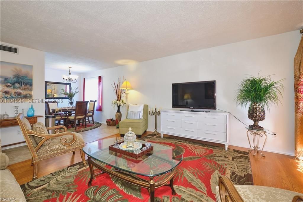 2366 E E Mall Dr , Unit 519, Fort Myers, FL 33901 Photo