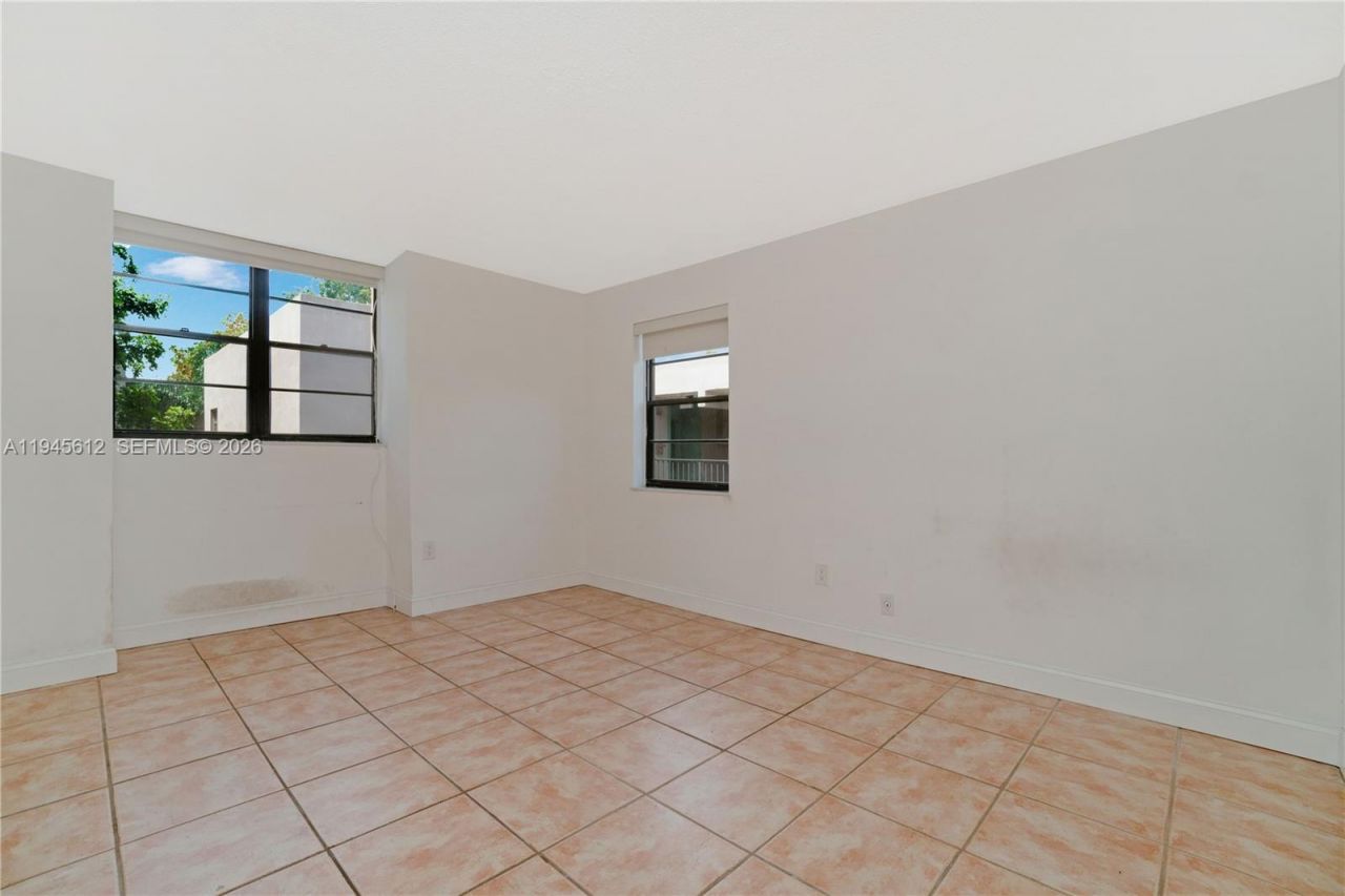 10525 SW 112th Ave , Unit 309, Miami, FL 33176 Photo