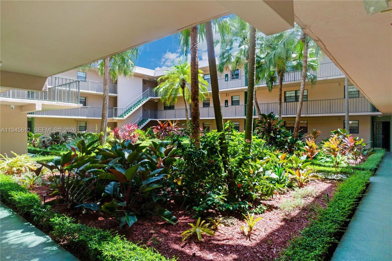10525 SW 112th Ave , Unit 309, Miami, FL 33176 Photo