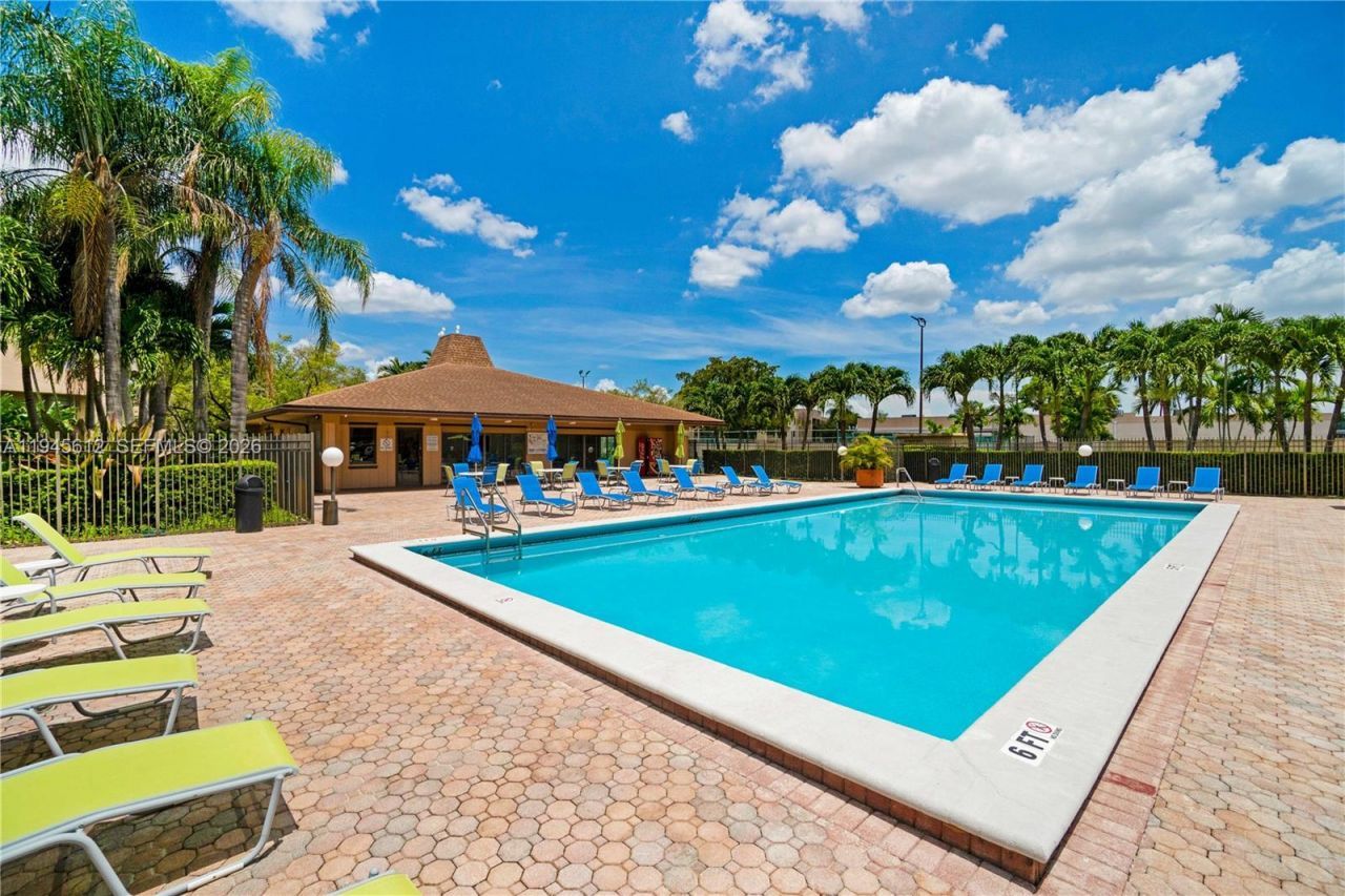 10525 SW 112th Ave , Unit 309, Miami, FL 33176 Photo