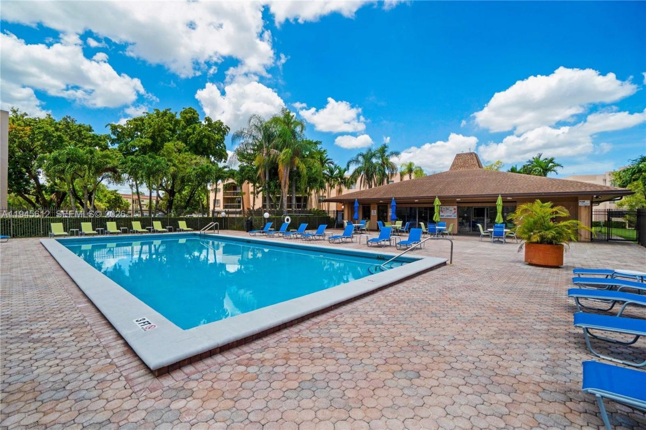 10525 SW 112th Ave , Unit 309, Miami, FL 33176 Photo