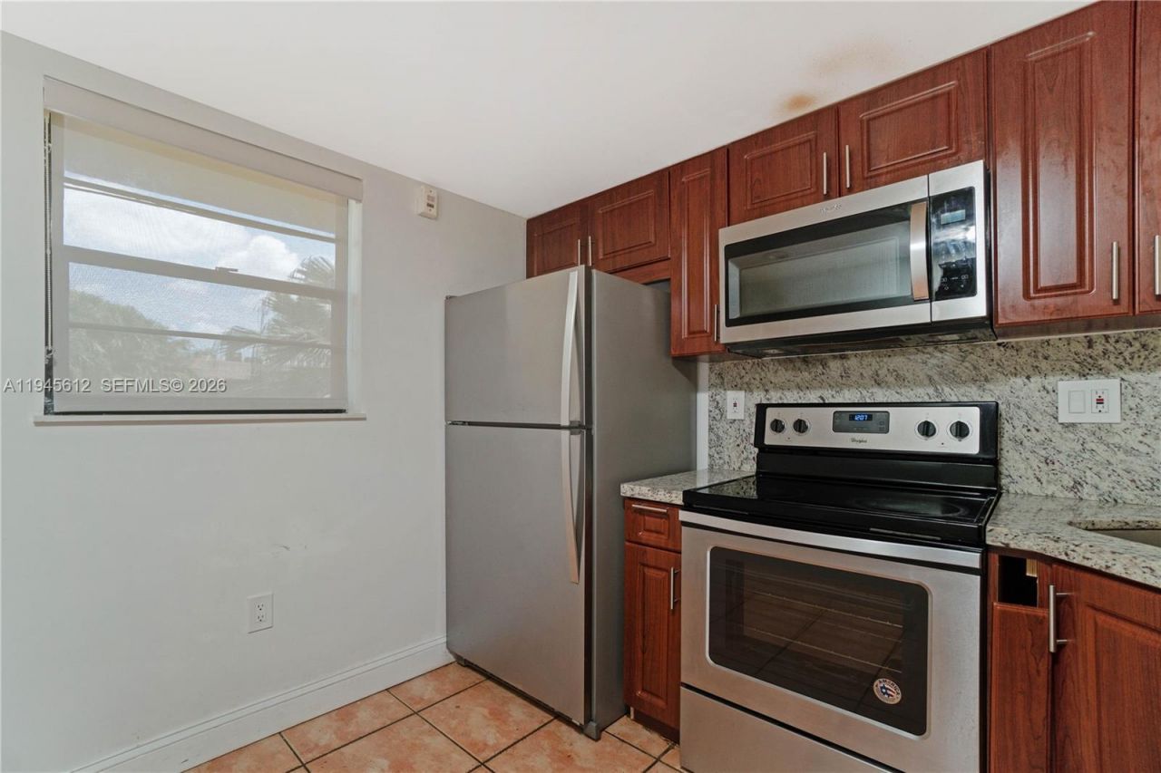 10525 SW 112th Ave , Unit 309, Miami, FL 33176 Photo