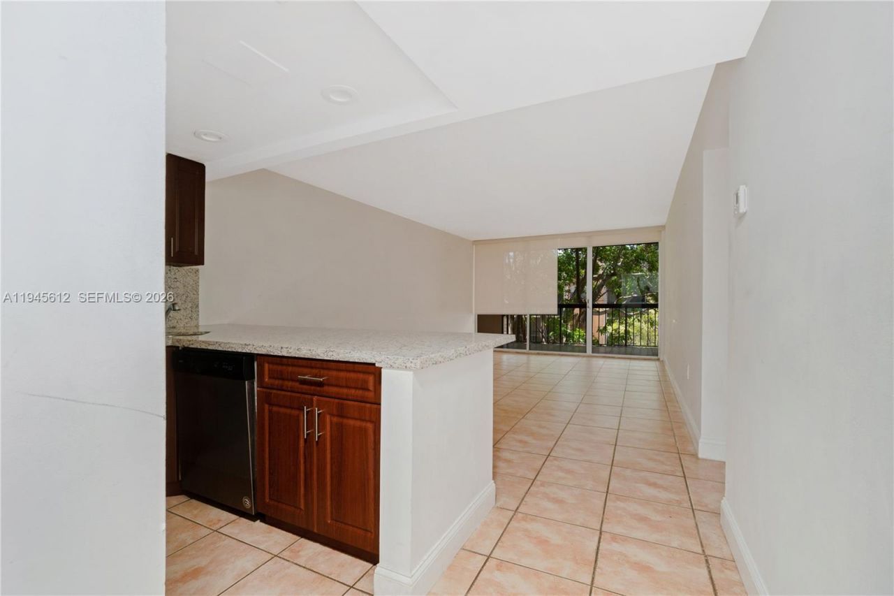 10525 SW 112th Ave , Unit 309, Miami, FL 33176 Photo