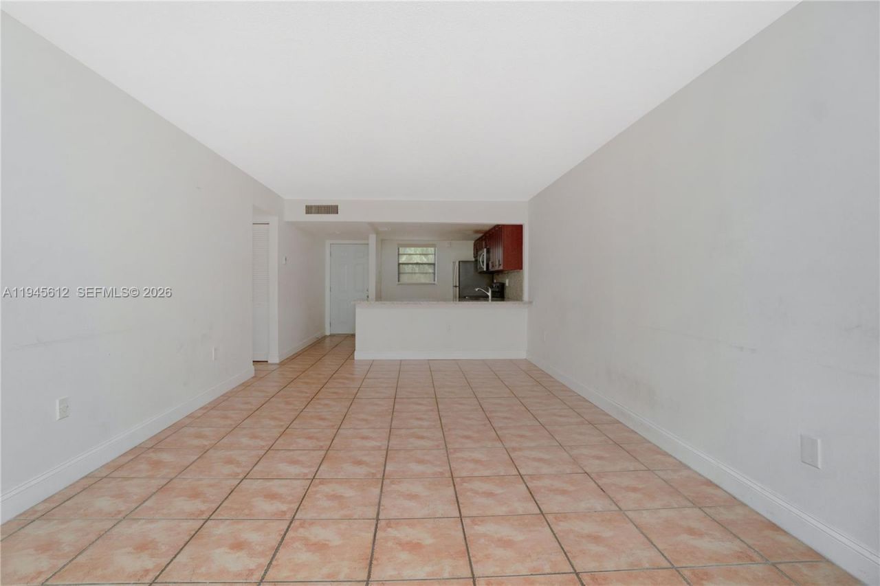 10525 SW 112th Ave , Unit 309, Miami, FL 33176 Photo