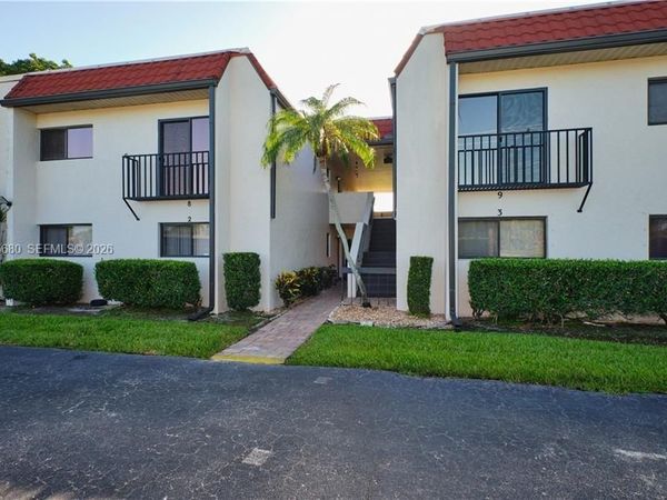 4728 ORANGE GROVE BLVD , Unit #3, Fort Myers, FL 33903