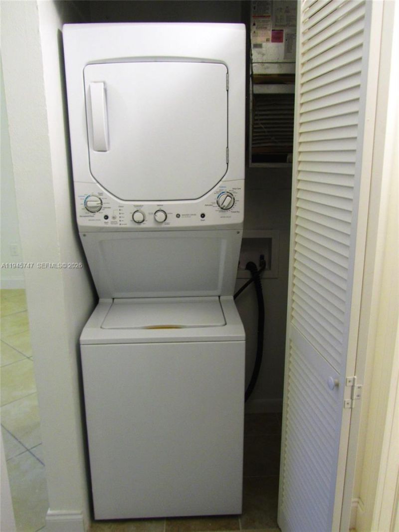 1731 NW 96th Ter, Unit 2J, Pembroke Pines, FL 33024 Photo