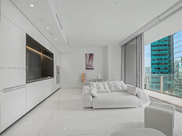 300 Biscayne Blvd Way, Unit 2808, Miami, FL 33131
