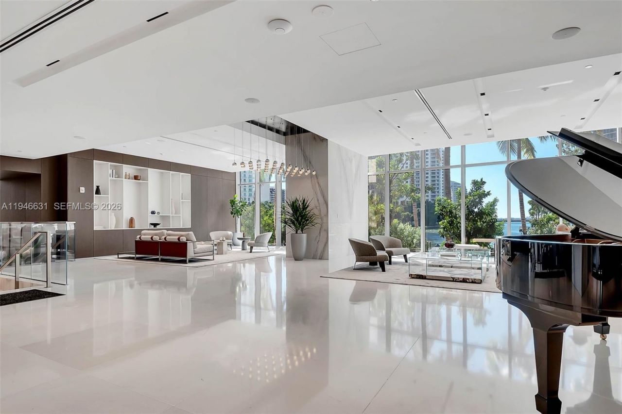 300 Biscayne Blvd Way, Unit 2808, Miami, FL 33131 Photo