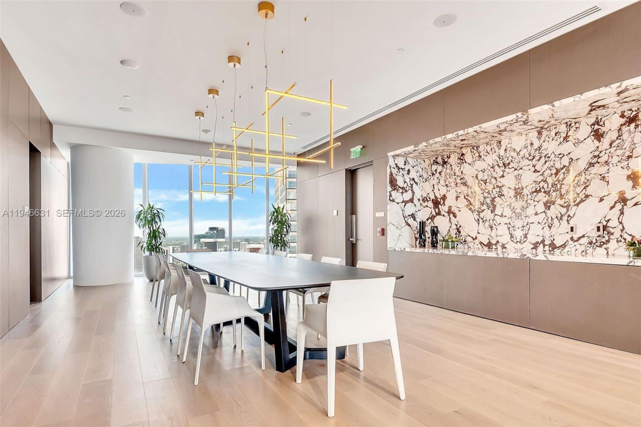 300 Biscayne Blvd Way, Unit 2808, Miami, FL 33131 Photo