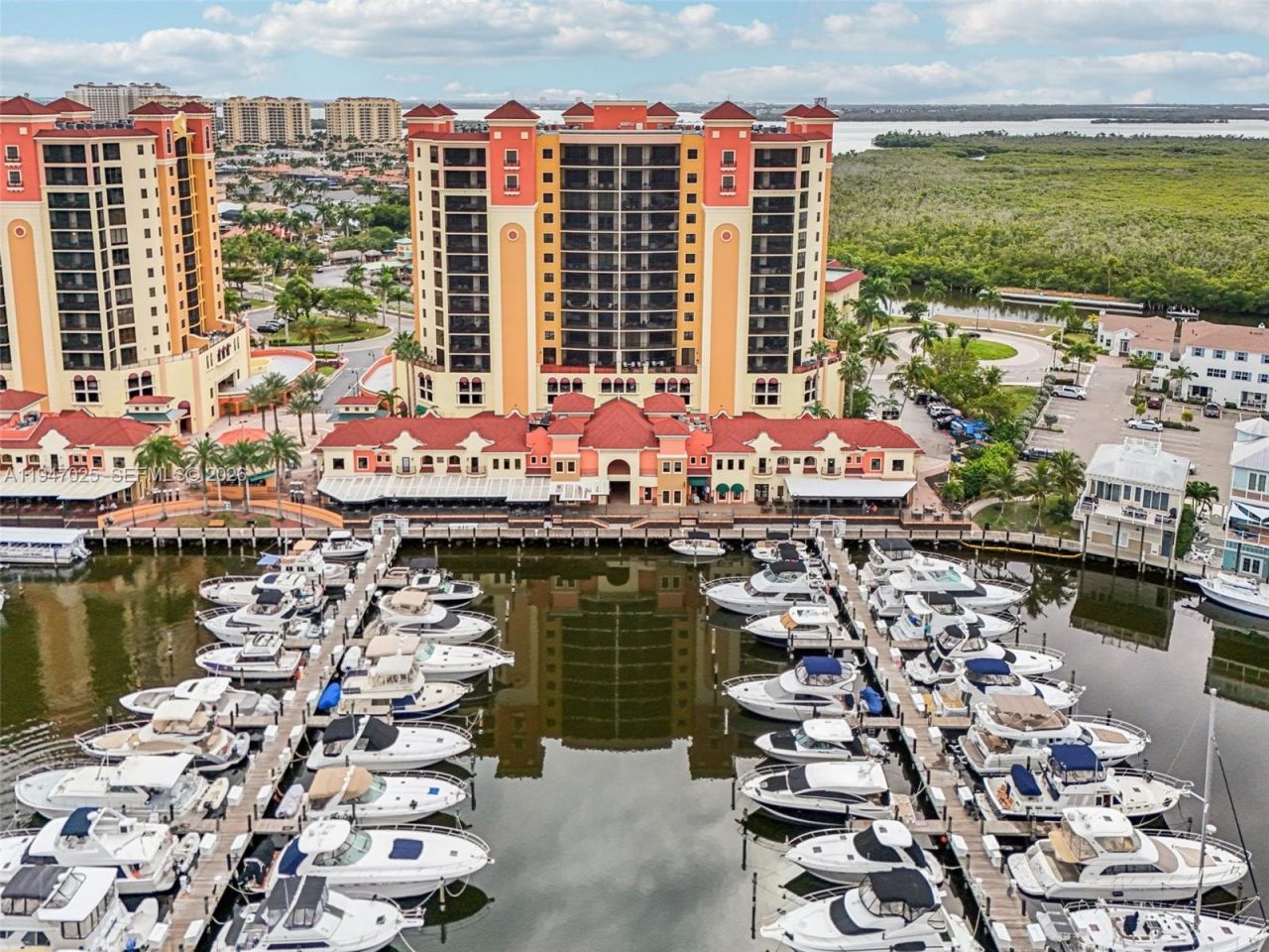 5781 Cape Harbour Dr, Unit 903, Cape Coral, FL 33914 Photo