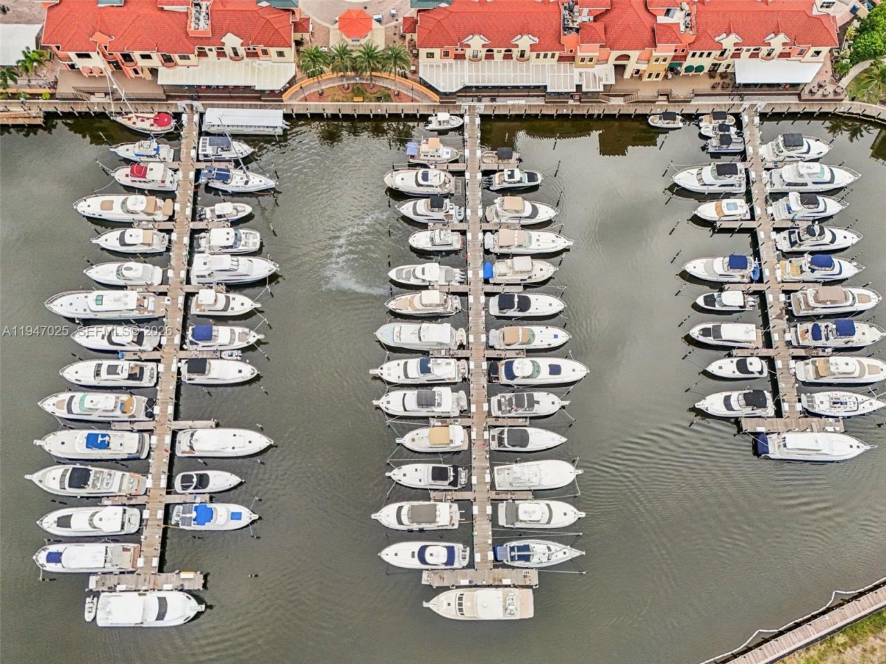 5781 Cape Harbour Dr, Unit 903, Cape Coral, FL 33914 Photo