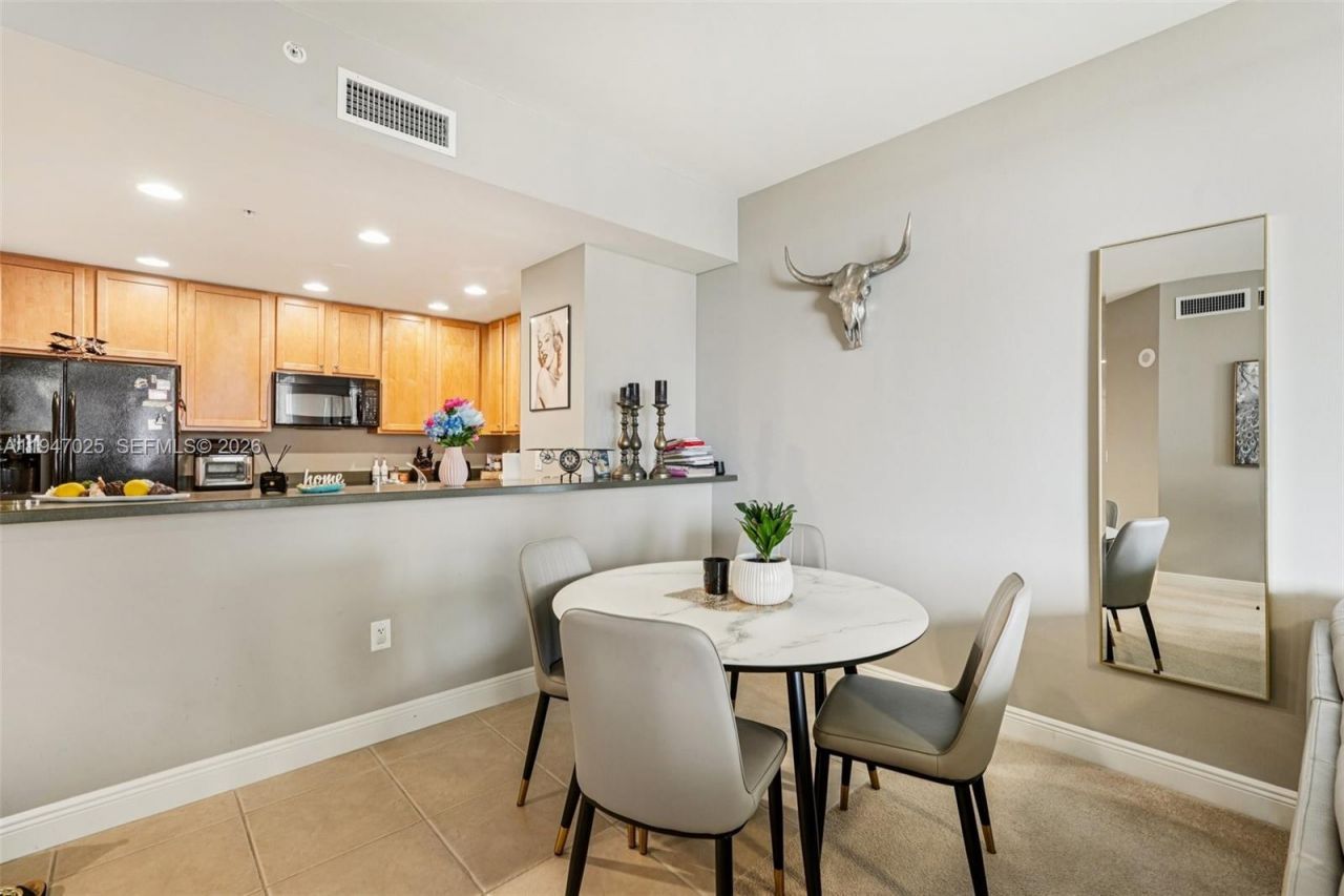 5781 Cape Harbour Dr, Unit 903, Cape Coral, FL 33914 Photo