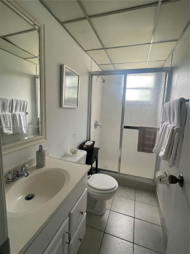 201 178th Dr , Unit 334, Sunny Isles Beach, FL 33160 Photo