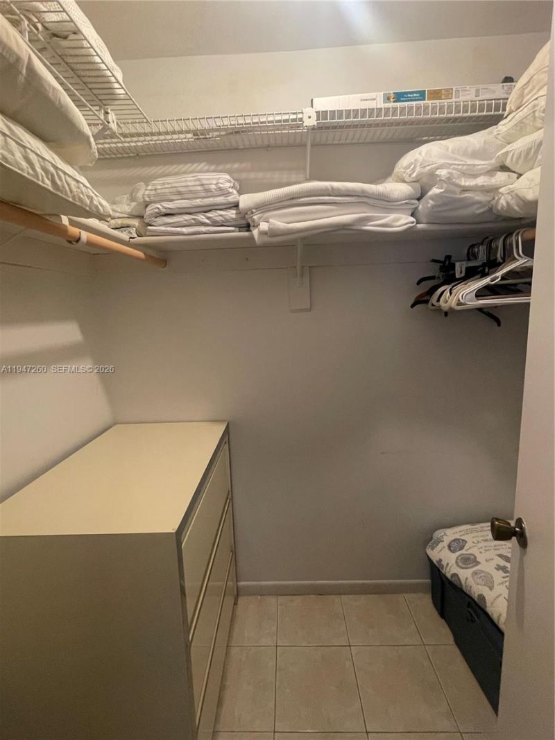 201 178th Dr , Unit 334, Sunny Isles Beach, FL 33160 Photo