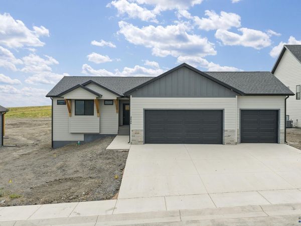 4846 PAPILLON DR, Rapid City, SD 57703
