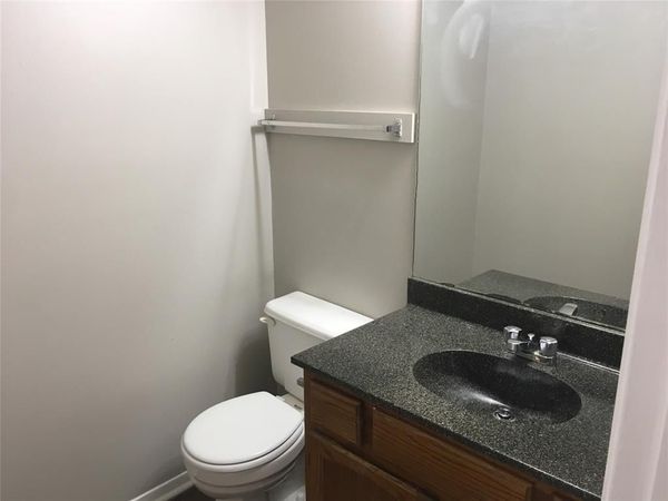 1409 Courtney Place , Unit C, Cleburne, TX 76033