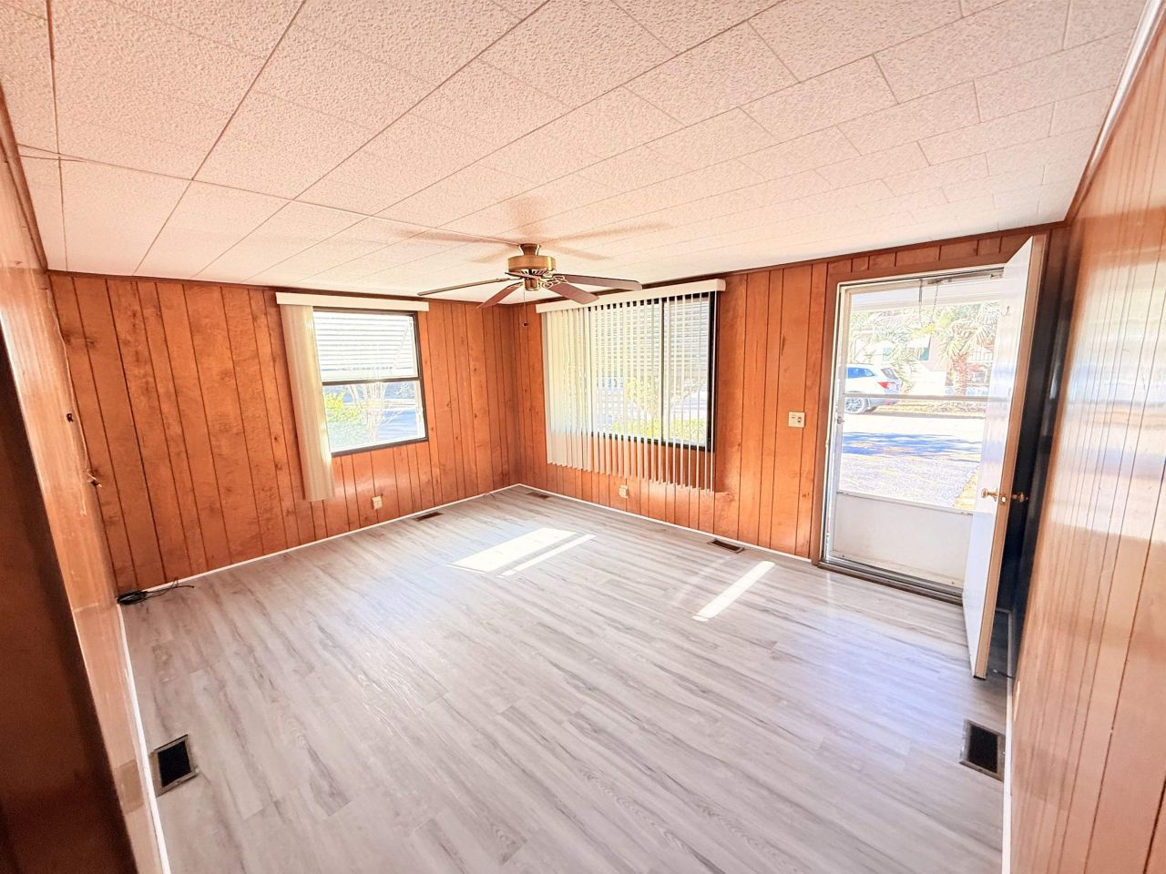 3043 Atlanta Circle Photo 6