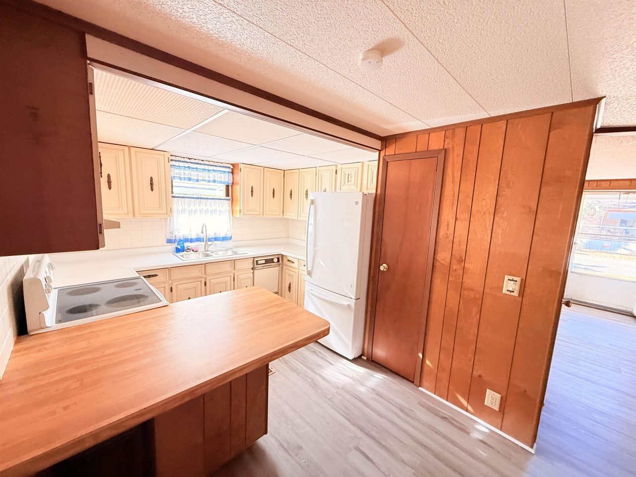 3043 Atlanta Circle Photo 9