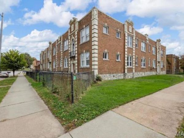 4981 Rosalie Street, St Louis, MO 63115