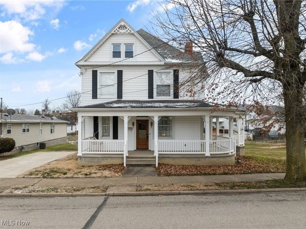 1011 Parriott Avenue, Moundsville, WV 26041