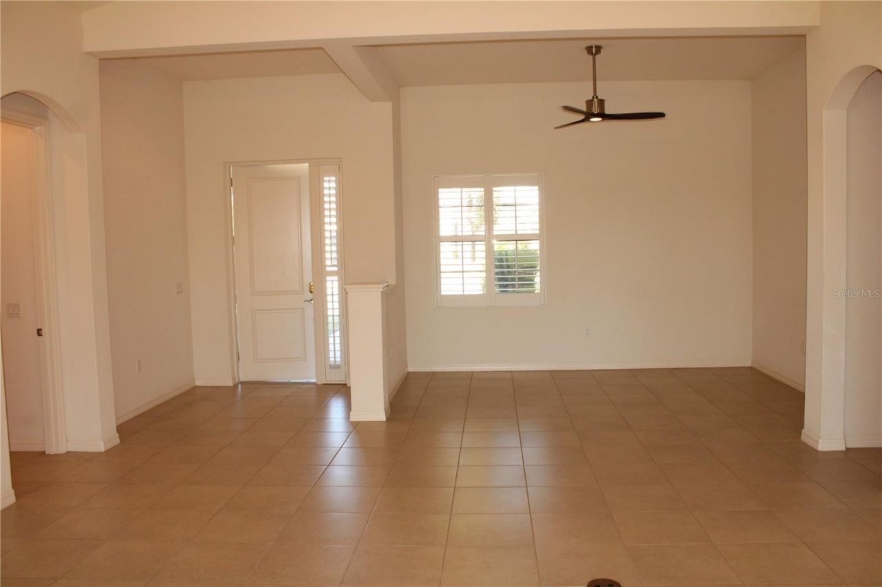 629 Rosemary Circle, Bradenton, FL 34212 Photo