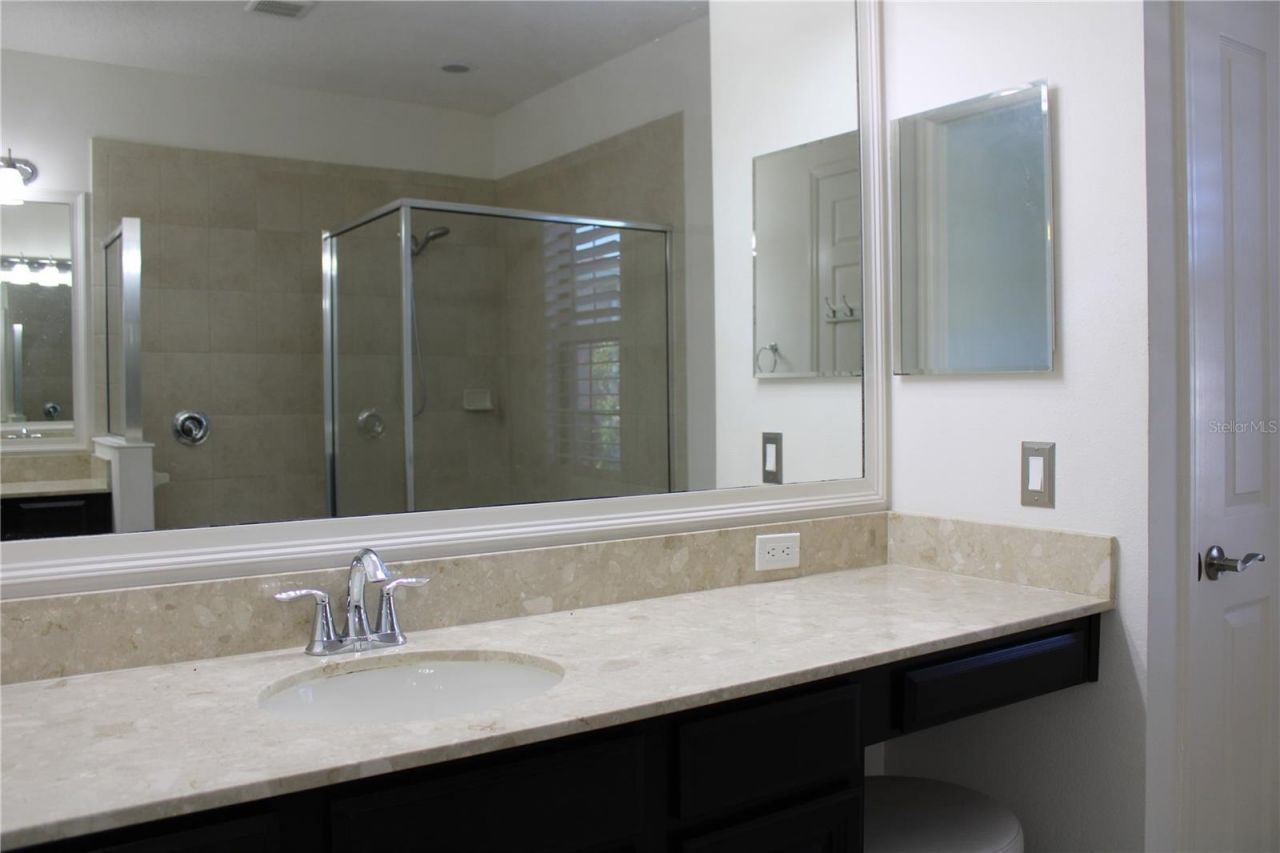 629 Rosemary Circle, Bradenton, FL 34212 Photo