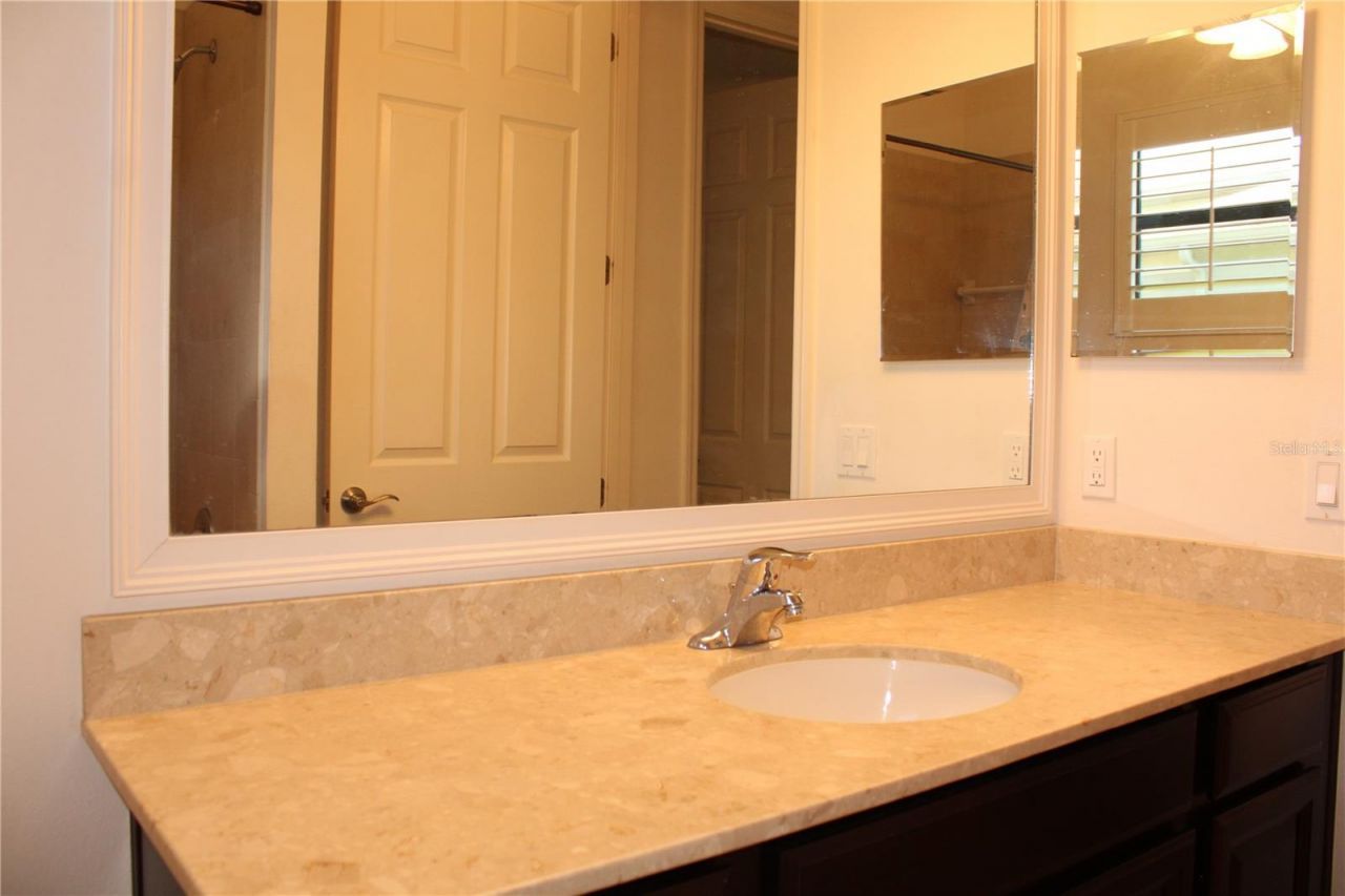 629 Rosemary Circle, Bradenton, FL 34212 Photo