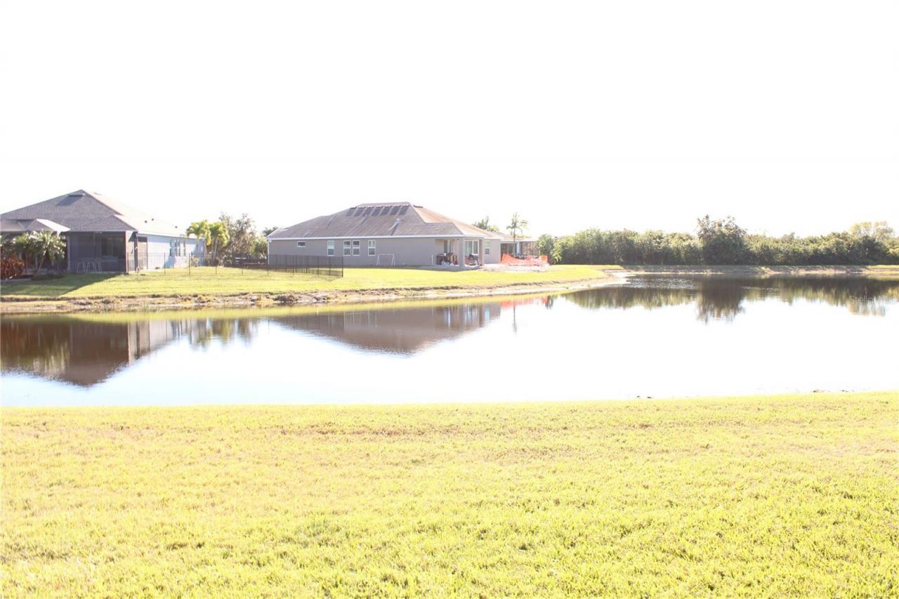 629 Rosemary Circle, Bradenton, FL 34212 Photo